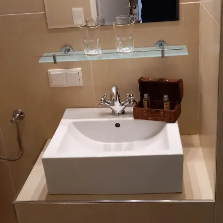 فندق مبيت وإفطار Gaestehaus Auf Der Kunstmeile