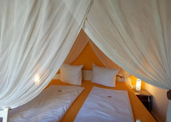 Auf Der Kunstmeile Frühstückspension Krems an der Donau